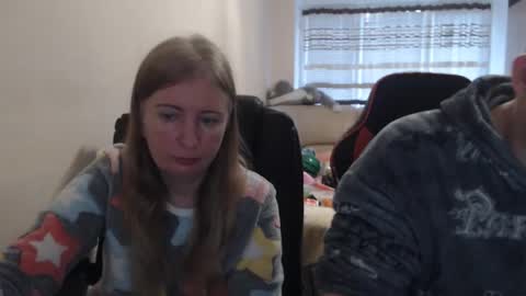 JenisAndPeter online show from 11-26-25, 07:31