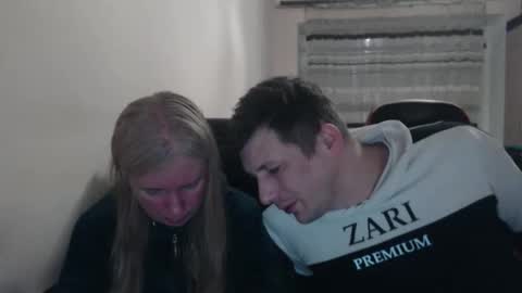 Snapshot of jenisandpeter chatting on 05-03-26, 06:25 JenisAndPeter online show from 05-03-26, 06:25
