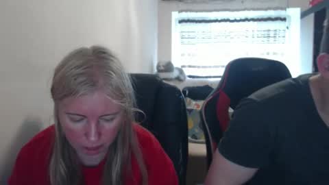 Snapshot of jenisandpeter chatting on 05-10-26, 07:24 JenisAndPeter online show from 05-10-26, 07:24