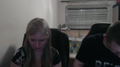 Snapshot of jenisandpeter chatting on 05-28-26, 08:17 JenisAndPeter online show from 05-28-26, 08:17