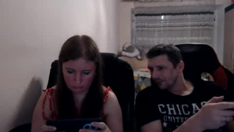 Snapshot of jenisandpeter chatting on 07-11-26, 06:32 JenisAndPeter online show from 07-11-26, 06:32