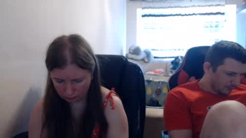 Snapshot of jenisandpeter chatting on 07-13-26, 06:49 JenisAndPeter online show from 07-13-26, 06:49