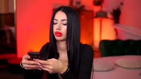 Snapshot of jenna_day chatting on 02-18-25, 06:37 jenna_day online show from 02-18-25, 06:37