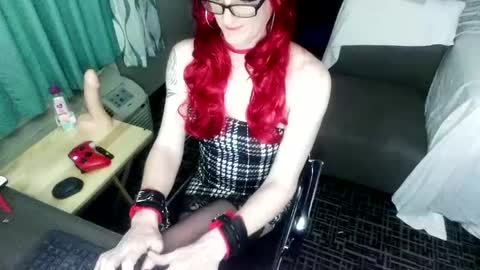 Jenna Cross online show from 01-31-25, 02:58