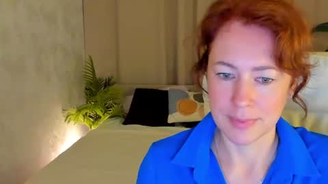 Snapshot of jennali1 chatting on 06-10-26, 04:01 Jenna online show from 06-10-26, 04:01
