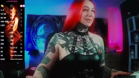 Snapshot of jennalovvee chatting on 04-19-26, 01:05 Mrs. Jenna online show from 04-19-26, 01:05