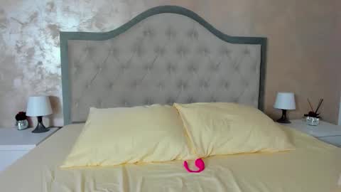 Snapshot of jennamyers chatting on 09-30-25, 07:19 JennaMyers online show from 09-30-25, 07:19