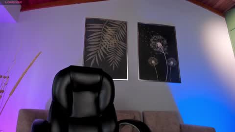 Jenna Olson  online show from 02-03-25, 06:39