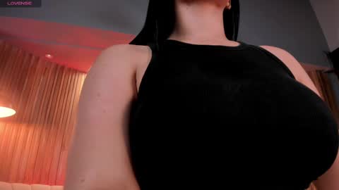 Jenna Olson  online show from 02-25-25, 06:31