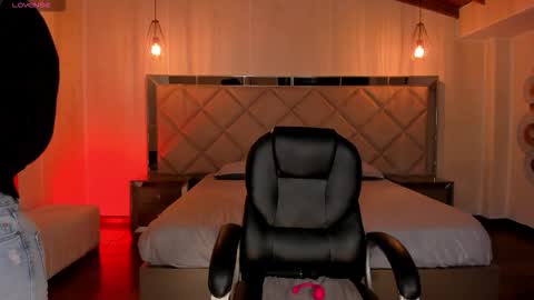 Jenna Olson  online show from 03-20-26, 10:20