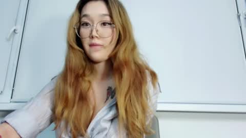 Snapshot of jennatyan chatting on 11-22-25, 11:20 JENNA online show from 11-22-25, 11:20