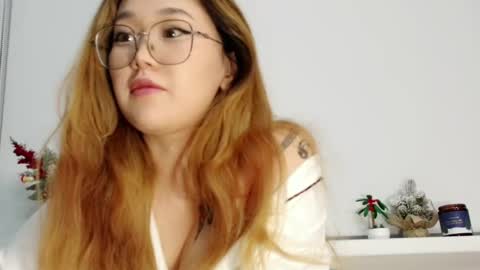 Snapshot of jennatyan chatting on 11-29-25, 02:53 JENNA online show from 11-29-25, 02:53