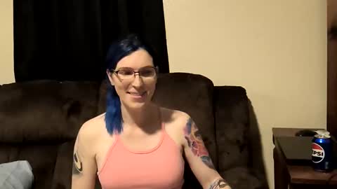 Jen online show from 12-19-25, 04:19