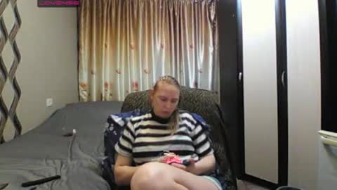 JenniDeep online show from 04-11-26, 05:50