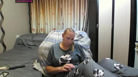Snapshot of jennideep chatting on 06-21-26, 03:47 JenniDeep online show from 06-21-26, 03:47