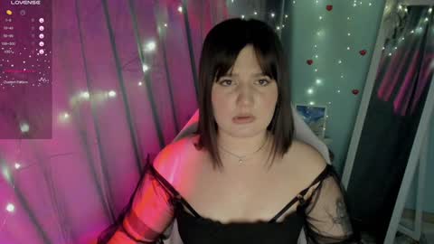 Snapshot of jennie_berry chatting on 02-03-25, 10:32 Jennie online show from 02-03-25, 10:32