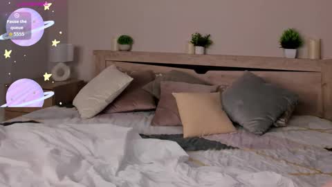 Jennie online show from 12-21-25, 08:32