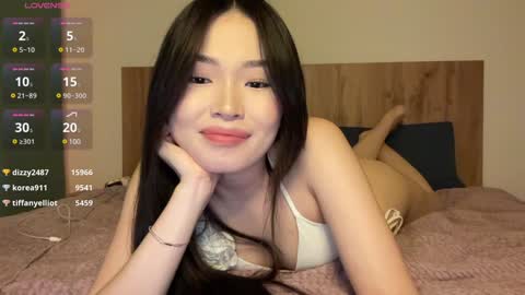 Snapshot of jennie_yung chatting on 01-09-25, 03:26 jennie_yung online show from 01-09-25, 03:26