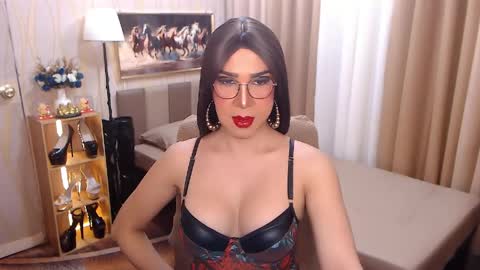 Snapshot of jenniegarcia chatting on 05-15-26, 09:05 jenniegarcia online show from 05-15-26, 09:05