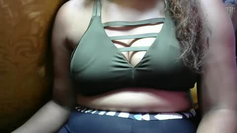 Snapshot of jenniella chatting on 02-22-25, 07:58 jenniella online show from 02-22-25, 07:58