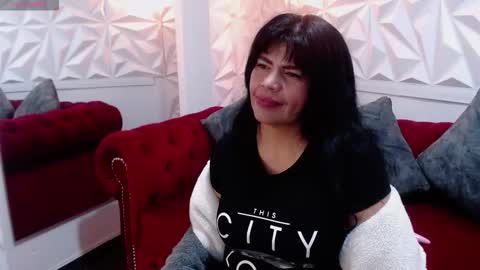 Jennifer online show from 02-27-26, 01:16