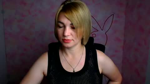 Snapshot of jennifer_cuttie chatting on 06-29-26, 05:25 Jennifer online show from 06-29-26, 05:25