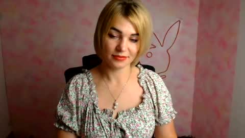 Snapshot of jennifer_cuttie chatting on 07-25-26, 11:52 Jennifer online show from 07-25-26, 11:52