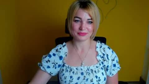 Snapshot of jennifer_cuttie chatting on 08-03-26, 11:37 Jennifer online show from 08-03-26, 11:37