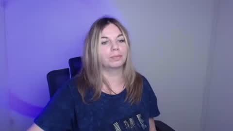 Jennifer online show from 09-12-25, 06:52