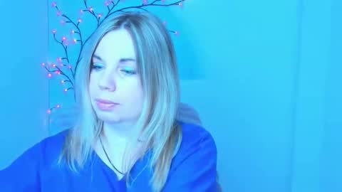 Jennifer online show from 04-15-26, 06:09