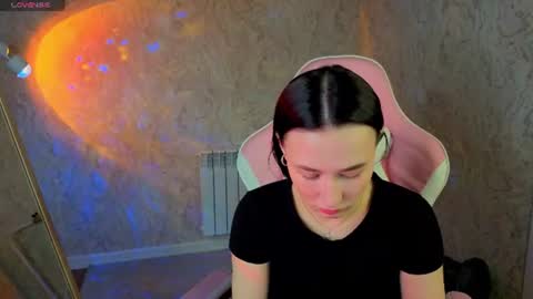 Snapshot of jennifer_richh chatting on 06-15-26, 01:19 jennifer online show from 06-15-26, 01:19