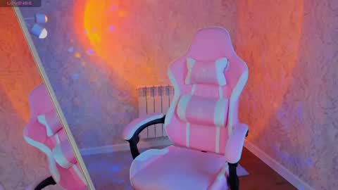 Snapshot of jennifer_richh chatting on 06-21-26, 01:19 jennifer online show from 06-21-26, 01:19