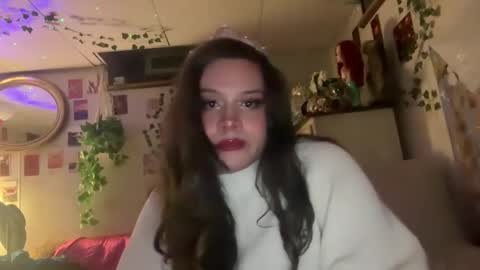 jennifer_robbie online show from 12-11-24, 01:15