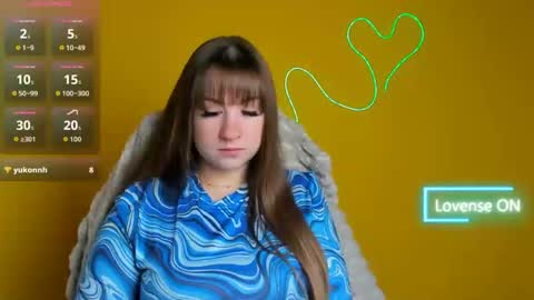 Jennifer online show from 11-06-25, 06:47