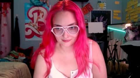 Snapshot of jennifergwen chatting on 11-01-25, 01:18 Jennifer Gwen online show from 11-01-25, 01:18