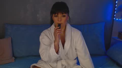 jenniferjay801880956088 online show from 12-21-24, 09:01