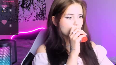 Jenni online show from 12-25-24, 08:07