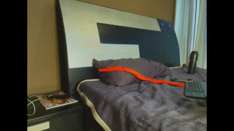 Jenn online show from 02-13-25, 07:10