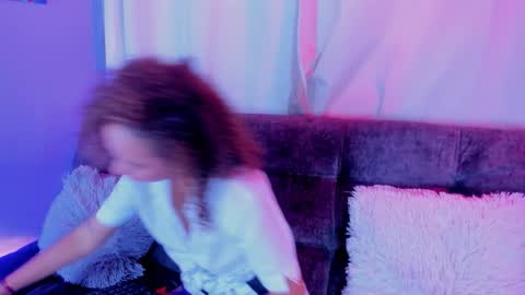 jenny__lawrence online show from 11-24-25, 08:30