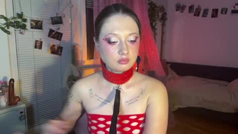 Snapshot of jenny_cox_love chatting on 05-06-26, 06:13 Jennifer Jenny Darling online show from 05-06-26, 06:13