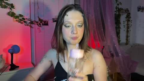 Snapshot of jenny_cox_love chatting on 05-12-26, 07:00 Jennifer Jenny Darling online show from 05-12-26, 07:00