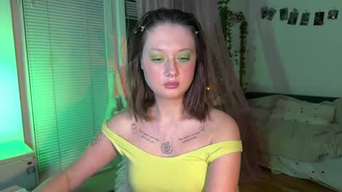 Snapshot of jenny_cox_love chatting on 05-22-26, 07:30 Jennifer Jenny Darling online show from 05-22-26, 07:30