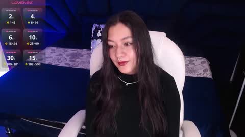 Snapshot of jenny_golden1 chatting on 11-28-25, 01:47 Jenny online show from 11-28-25, 01:47