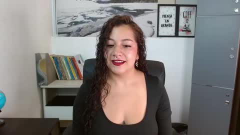 Jenny  online show from 01-12-26, 01:16