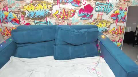 Jenny online show from 01-14-26, 01:22