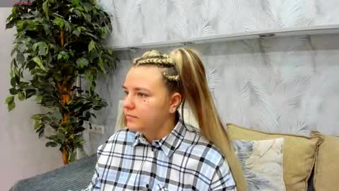 Jenny online show from 02-16-26, 01:13