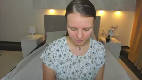 Snapshot of jenny_jimmy chatting on 06-12-26, 09:19 Jenny online show from 06-12-26, 09:19