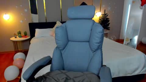 Snapshot of jenny_miller_ chatting on 01-28-25, 07:22 Jennt online show from 01-28-25, 07:22