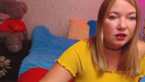 Snapshot of jenny_oliviawow chatting on 09-30-25, 02:11 All the most interesting in private. my room for my smile online show from 09-30-25, 02:11
