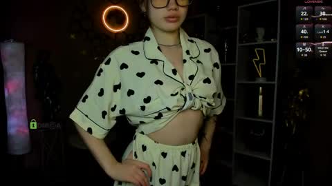 Snapshot of jenny_rill chatting on 04-15-26, 07:43 Jenny online show from 04-15-26, 07:43